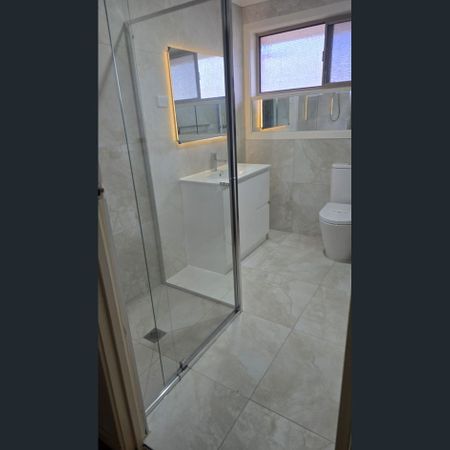 MODERN & LOW-MAINTENANCE LIVING IN A CONVENIENT MILL PARK LOCATION - Photo 4