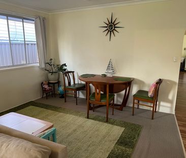 3 Bedroom Home, Walk to Beach, Prime Summer Location! - Photo 6