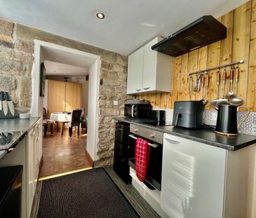 Gill Lane, Leeds, Yeadon - Photo 2