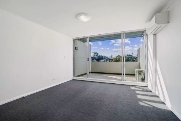 2Bedrooms, 2Bathrooms - Photo 1