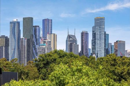 Light Filled Top Floor Apartment in a Prime Lifestyle Pocket - Photo 4