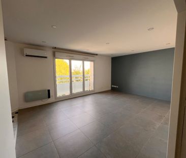 Location Appartement 3 pièces 62m² LYON 7ème - Photo 3