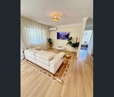 Stylish Two Bedroom Unit Recently Renovated! - Photo 2