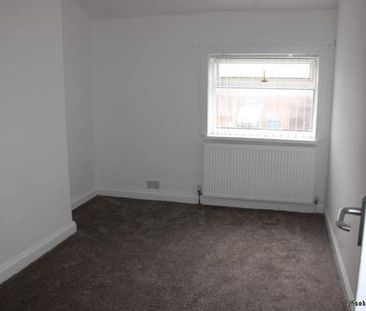 3 bedroom property to rent in Wingate - Photo 4