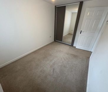 3 bedroom detached house to rent - Photo 2