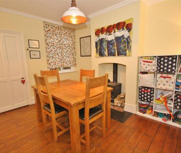 3 bedroom terraced house to rent - Photo 3