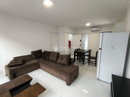 Apartamento com 1 quarto e 50m² para alugar em Centro, Florianópolis. - Photo 1