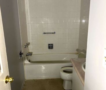 For Lease - 837 Simcoe Street Unit# 201, Oshawa, Ontario - Photo 5