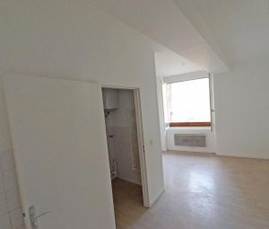 Location Appartement à LA TRONCHE - Photo 5