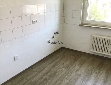 Mit dem Aufzug bis fast in die Wohnung - Photo 1