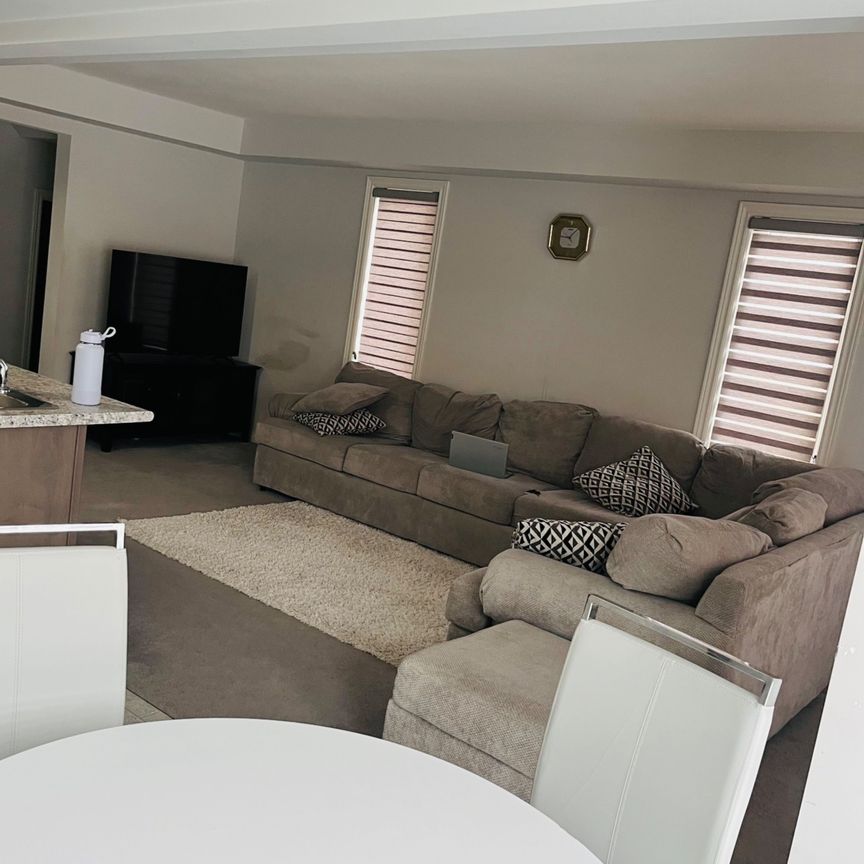 For Lease - 79 Heron Street, Welland, Ontario - Photo 1