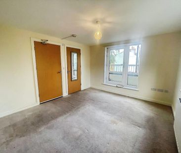Draper Close, West Thurrock, RM20 - Photo 3