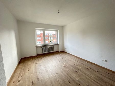 Helle 3-Zimmer-Wohnung mit Balkon in Wilhelmshaven/Wiesenhof - Photo 3