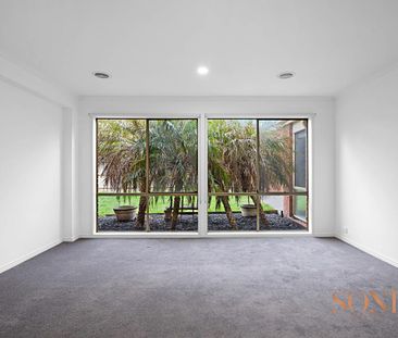Spacious Family Living with Dedicated Boat Space! - Photo 1
