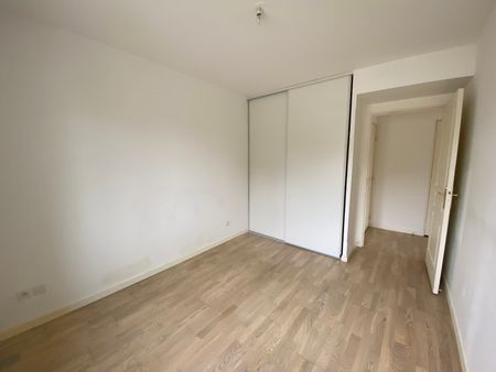 Location Appartement 2 pièces 50m² ST JEAN DE BRAYE 45800 - Photo 3