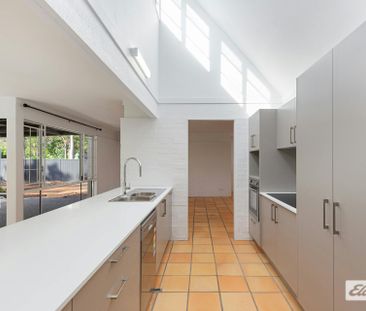 131 Bromley Street - Photo 1