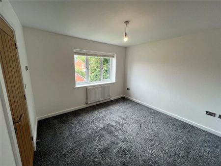3 bedroom semi-detached house to rent - Photo 4