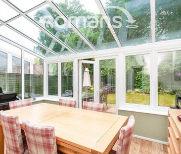 4 bedroom semi-detached house to rent - Photo 3