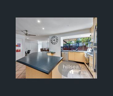 5 Stretton Drive, Helensvale, Qld 4212 - Photo 2