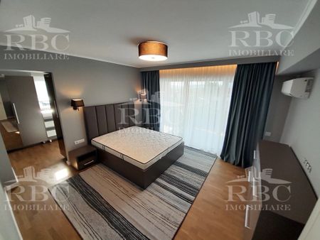 Apartament 150 mp cu scara interioara si 2 terase de 200 mp - Fotografie 3