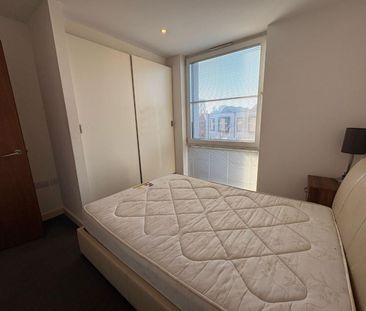 1 bedroom Flat To Let - Photo 1