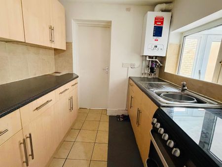 1 bedroom flat to rent - Photo 3