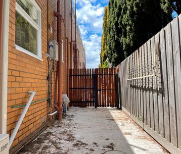 Renovated Ground Floor North-facing Stunner - Photo 1