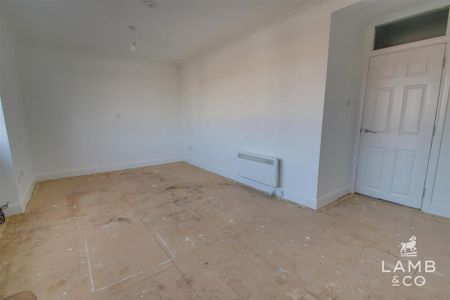 2 bedroom flat to rent - Photo 3