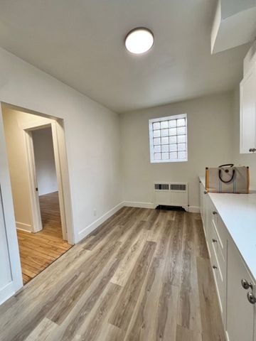 Appartement à louer - Montréal (Côte-des-Neiges/Notre-Dame-de-Grâce) (Côte-des-Neiges) Appartement à louer - Montréal (Côte-des-Neiges/Notre-Dame-de-Grâce) (Côte-des-Neiges) - Photo 2