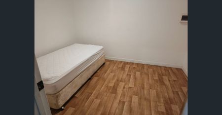 Fully furnished in the Heart of Rockhampton City - Photo 2