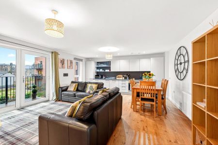 2 bedroom apartment to rent - Photo 5