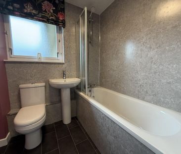 2 bedroom flat to rent - Photo 6