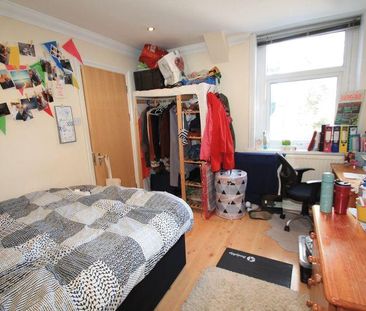 3 bedroom apartment to rent - Photo 5