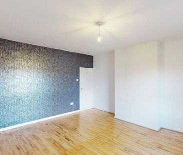 2 bedroom semi-detached house to rent - Photo 2