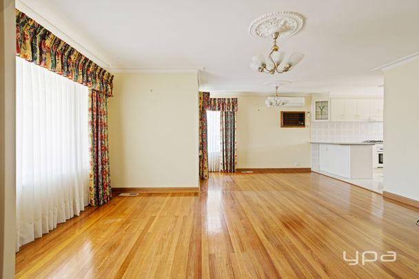 Seaside Charm and Unlimited Potential in the Heart of Dromana - Photo 1