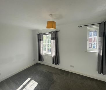 Ramsay Green, Wellesbourne - Photo 3