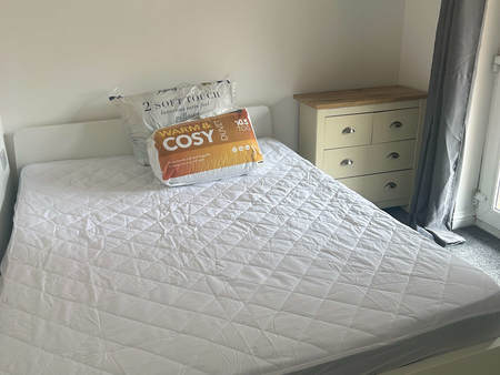 Winton Street Room E - Photo 4