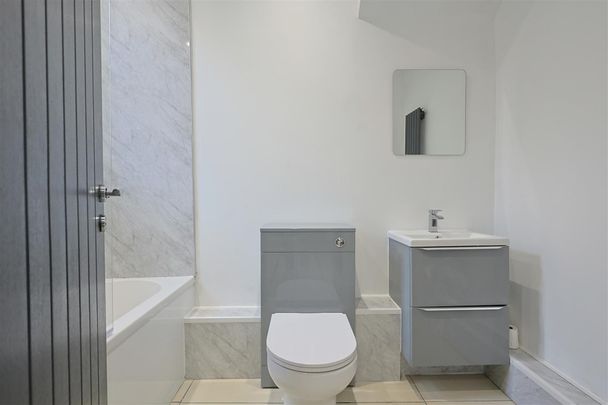 2 bedroom Flat to rent in Warton Terrace, Heaton, Newcastle Upon Tyne - Photo 1