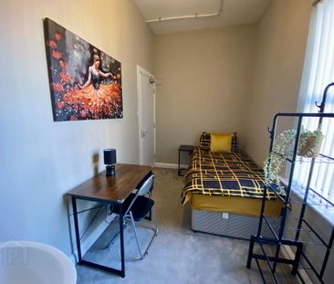 University Street, Room 2, All Bills Included, Belfast, BT7 1FZ - Photo 4