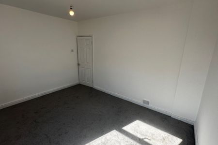 Claycliffe Terrace - Photo 3