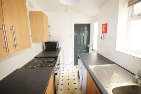 Student Accommodation, 77 Canwick Road, Lincoln, Lincolnshire, LN5 8HE, United Kingdom - Photo 2