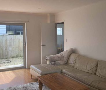 Apartment on May - Photo 4