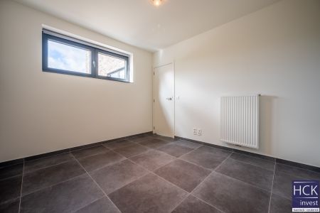 VICHTE - Lichtrijk en energiezuinig appartement met 2 SLPK én ruim terras! - Foto 3