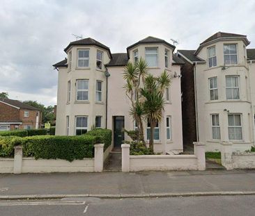Brighton Road, Horsham RH13, London - Photo 1