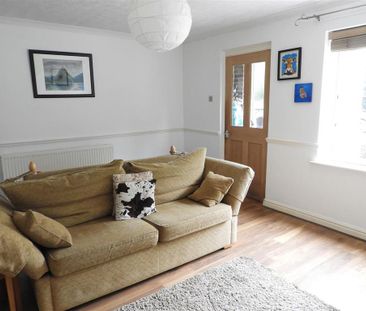 3 bedroom terraced house to rent - Photo 6