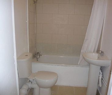 Leighton, Orton Malbourne, Peterborough - Photo 4