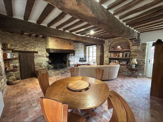 Location Maison 7 pièces 179m² - Photo 1
