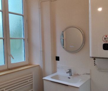 Location Appartement 1 pièce 32m² - Photo 3