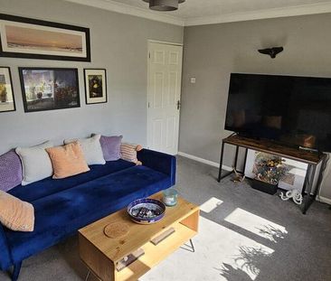 2 bedroom semi-detached house to rent - Photo 1