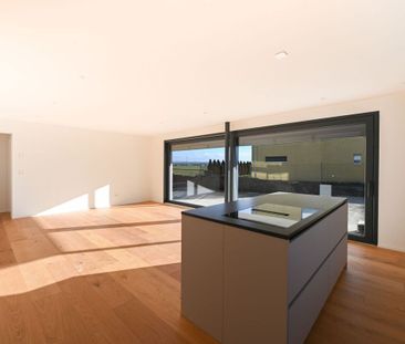 FIRST-TIME OWNERSHIP - LUXURIOUS 3.5-ROOM GARDEN APARTMENT - Photo 5